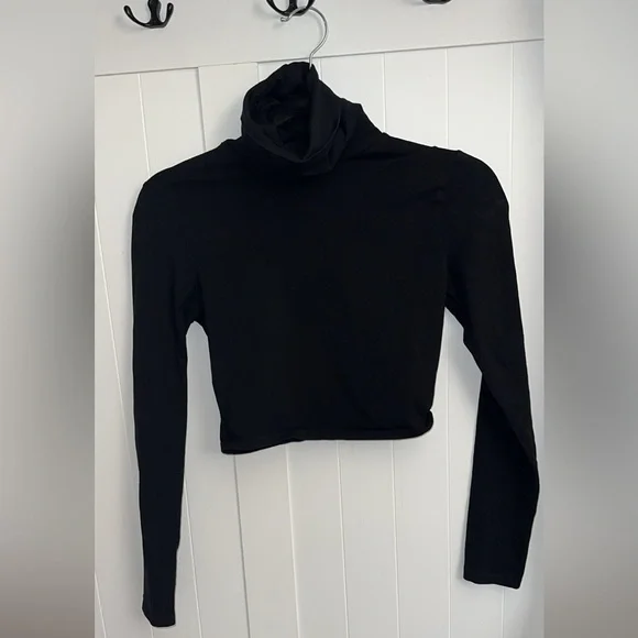 Garage cropped black turtle neck - Picture 2 of 4